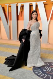 Hailee Steinfeld at the 2025 Vanity Fair Oscar Party