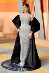 Hailee Steinfeld at the 2025 Vanity Fair Oscar Party