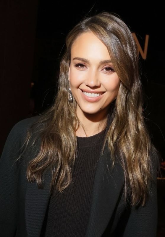 Jessica Alba 03-13-2025