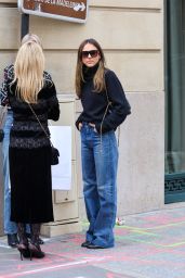 Jessica Alba’s Chic Paris Street Style on Rue Saint-Honoré - 03.11.2025  