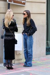 Jessica Alba’s Chic Paris Street Style on Rue Saint-Honoré - 03.11.2025  