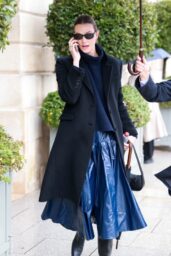 Karlie Kloss Spotted at Ritz Hotel Paris - 03 10 2025