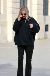 Kate Moss Walks Paris Streets in Style - 03.07.2025