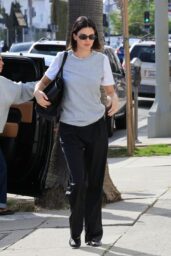 Kendall Jenner Furniture Shopping in West Hollywood - 03 10 2025