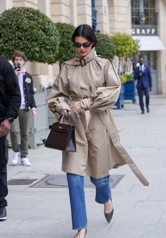 Kendall Jenner Paris Street Style Hermès Moment