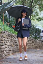 Kendall Jenner’s Rainy Day Style Steals the Spotlight