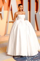 Kim Kardashian’s Minimalist Glam at the 2025 Vanity Fair Oscar Party