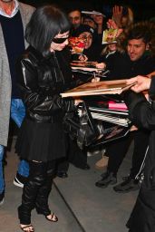 Lady Gaga Stuns in Leather at SNL Rehearsal Signing 03.07.2025 