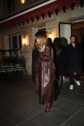 Lily James Spotted Dining in Paris - 03.09.2025