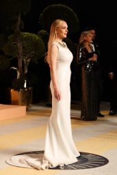 Lindsay Lohan at Vanity Fair Oscar Party 2025: A Bold Fashion Statement