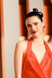 Margaret Qualley’s Timeless Elegance at Vanity Fair Oscar Party 2025