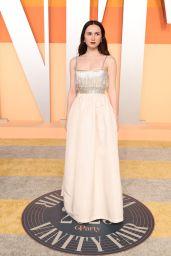 Maude Apatow’s Elegant Look at Vanity Fair Oscars 2025 Party