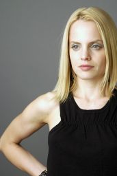 Mena Suvari