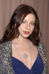 Michelle Trachtenberg Dazzles at Diamond Fashion Show - 01 11 2007