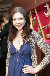 Michelle Trachtenberg Dazzles at Diamond Fashion Show - 01.11.2007