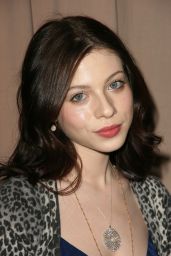 Michelle Trachtenberg Dazzles at Diamond Fashion Show - 01.11.2007