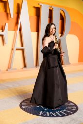 Mikey Madison’s Dior & Tiffany Look Steals the Oscars 2025 Spotlight