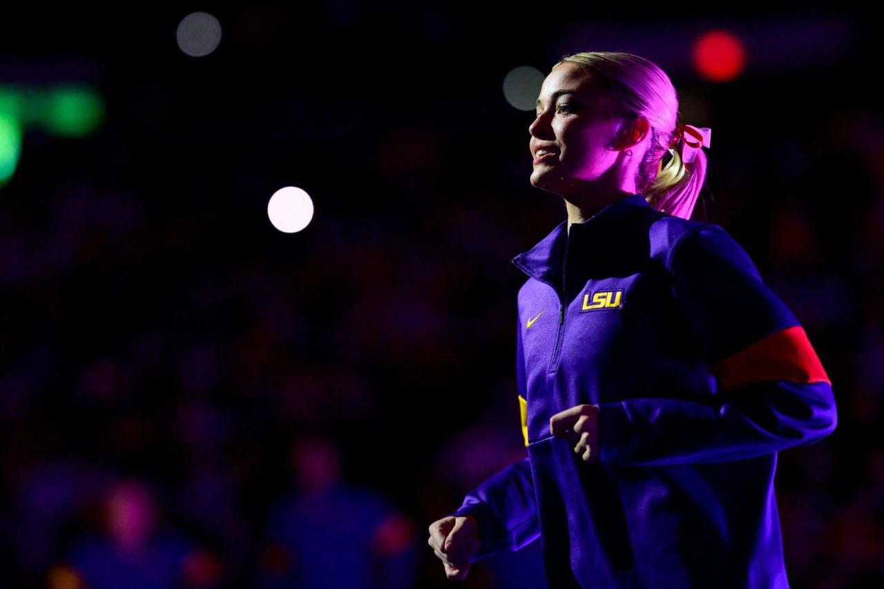 Olivia Dunne Competes at LSU vs Georgia Meet - 03 07 2025