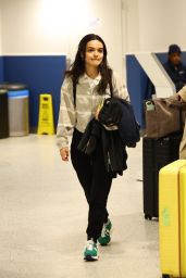 Rachel Zegler’s Chic Arrival at Newark Airport 03.07.2025