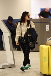 Rachel Zegler’s Chic Arrival at Newark Airport 03.07.2025