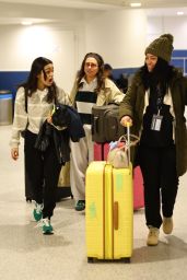 Rachel Zegler’s Chic Arrival at Newark Airport 03.07.2025