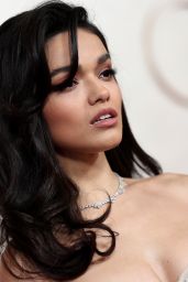 Rachel Zegler Wears Pearlescent Dior at 2025 Oscars