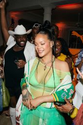 Rihanna’s Neon Tutu and Avanti LS Steal the Spotlight