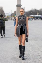 Romee Strijd’s Dior Paris Fashion Week Ensemble