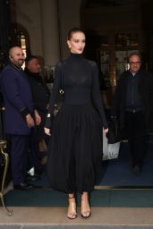 Rosie Huntington-Whiteley Stuns at Place Vendôme - 03.04.2025