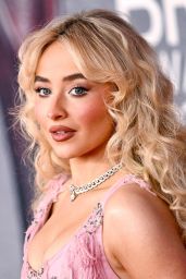 Sabrina Carpenter’s Pink Perfection at the 2025 BRIT Awards