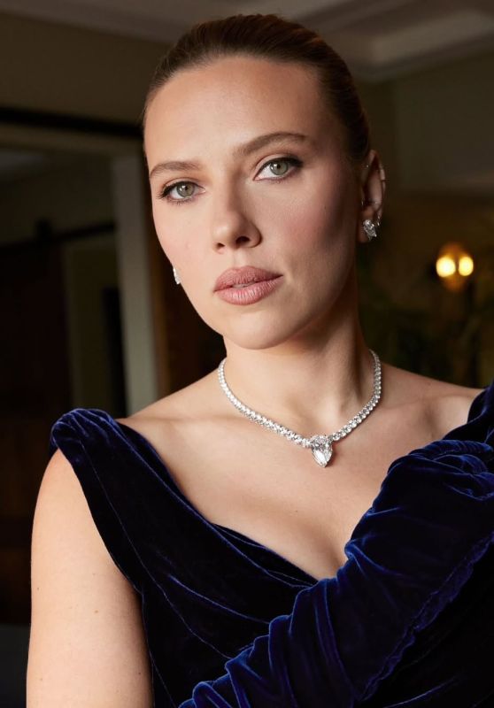 Scarlett Johansson Dazzles in Oscars Portraits - 03.02.2025