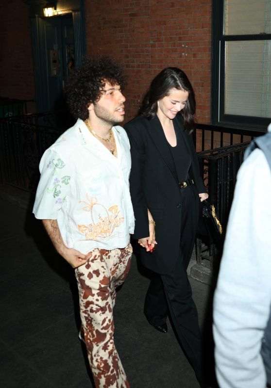 Selena Gomez & Benny Blanco’s Chic NYC Date Night