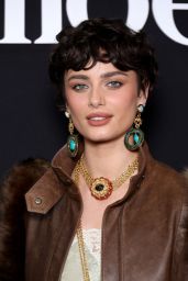 Taylor Hill’s Chloe F/W ‘25 Show Style Unveiled  