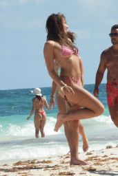 Tianna Robillard Rocks Tiny Bikini in Cancun with Love Island Cast - 03.20.2025