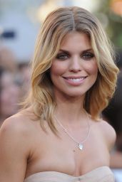 AnnaLynne McCord at Twilight Eclipse Premiere