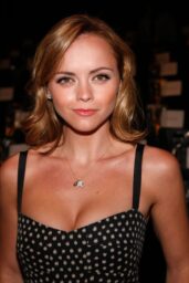 Christina Ricci Attends DKNY Spring 2009 Show at NYFW
