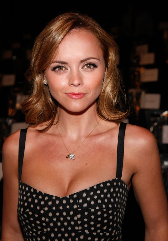 Christina Ricci Attends DKNY Spring 2009 Show at NYFW