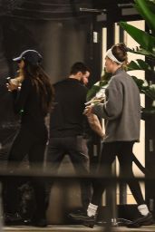Hailey Bieber Heads to the Gym in Style 04.08.2025