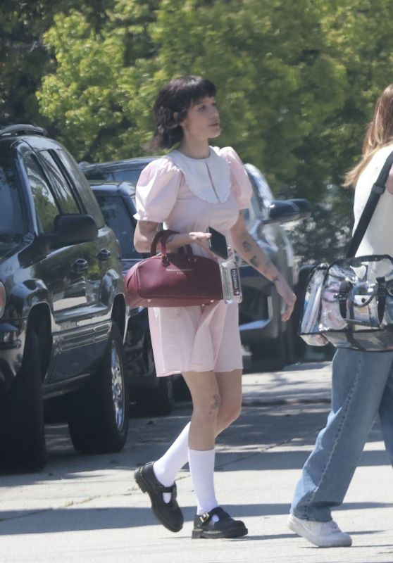 Halsey Arrives for Photoshoot in Vintage-Inspired Look