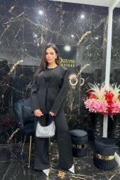 Morena Casaburi Visits Dreams Boutique 2025