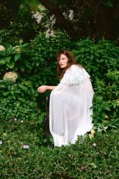 Phoebe Tonkin Featured in Side Note 2025