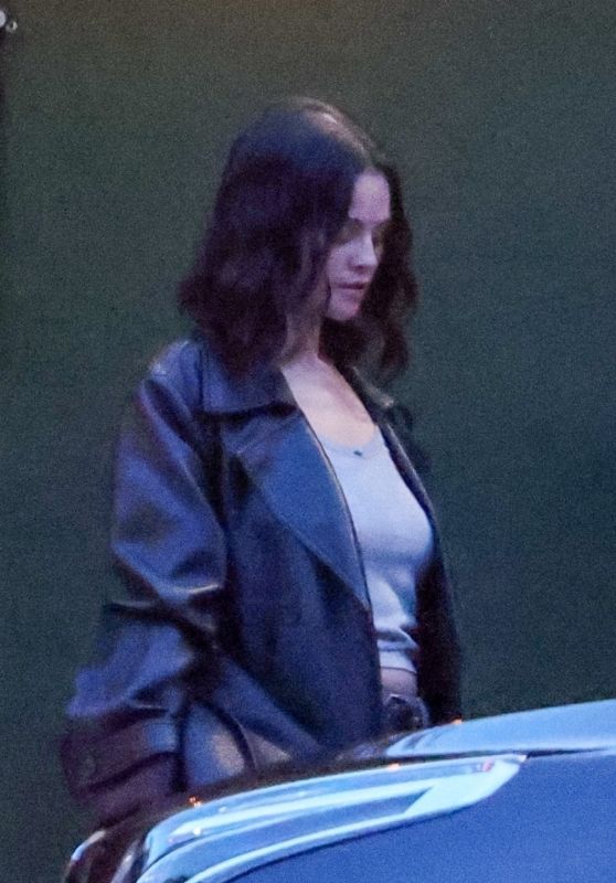 Selena Gomez Steps Out for Dinner in LA