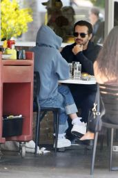 Sydney Sweeney’s Casual Chic Lunch Look in LA