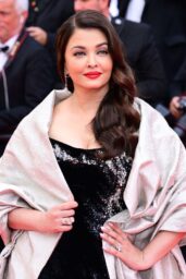 Aishwarya Rai Premieres 'Colours of Time' at Cannes