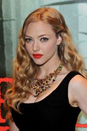 Amanda Seyfried Premieres Red Riding Hood in London