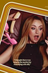 Amelia Dimoldenberg Polka Dot Look in Cosmopolitan 2025
