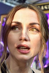 Ana de Armas Debuts 