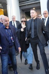 Ana de Armas Departs Ballerina Premiere in Paris