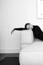 Ana de Armas: Effortless Chic for WWD Weekend