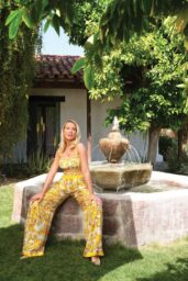 Anna Camp Graces PALM SPRINGS LIFE Magazine May 2025